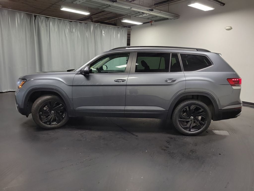 2022 Volkswagen Atlas 3.6L V6 SE w/Technology