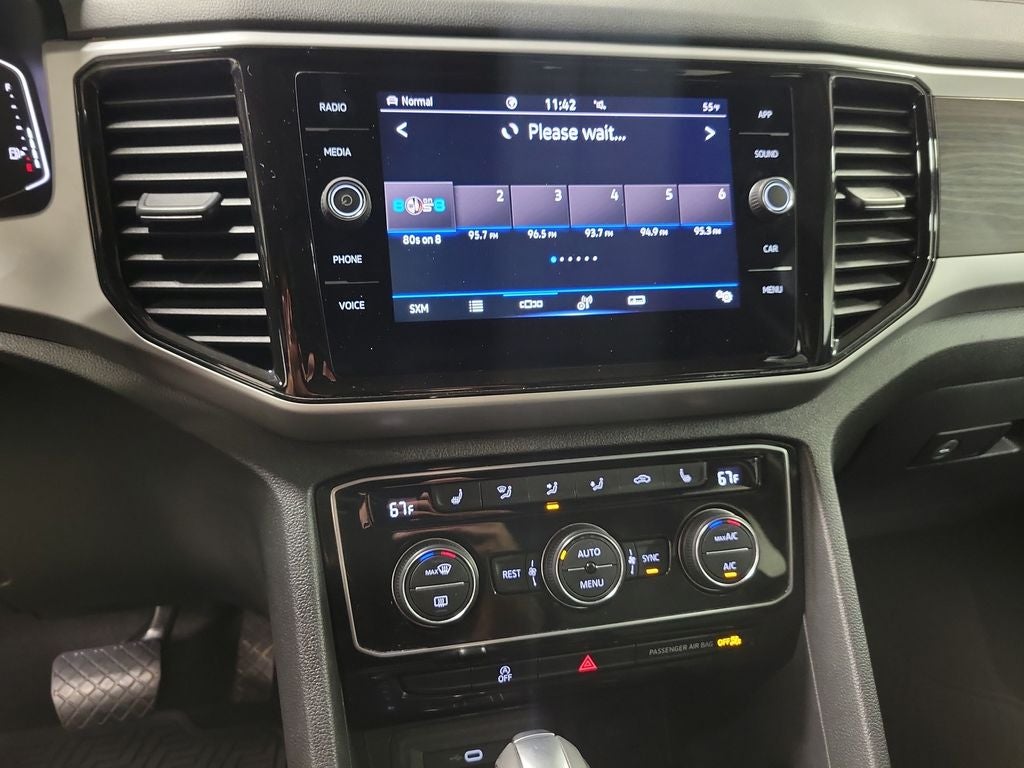 2023 Volkswagen Atlas 3.6L V6 SE w/Technology