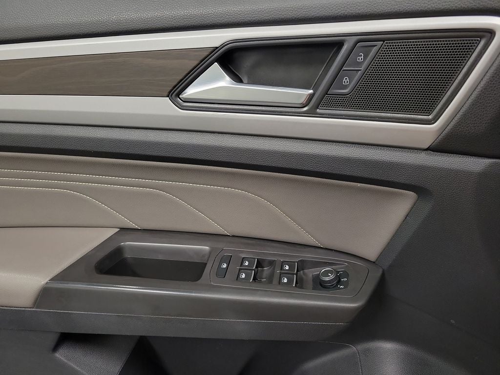 2023 Volkswagen Atlas 2.0T SE