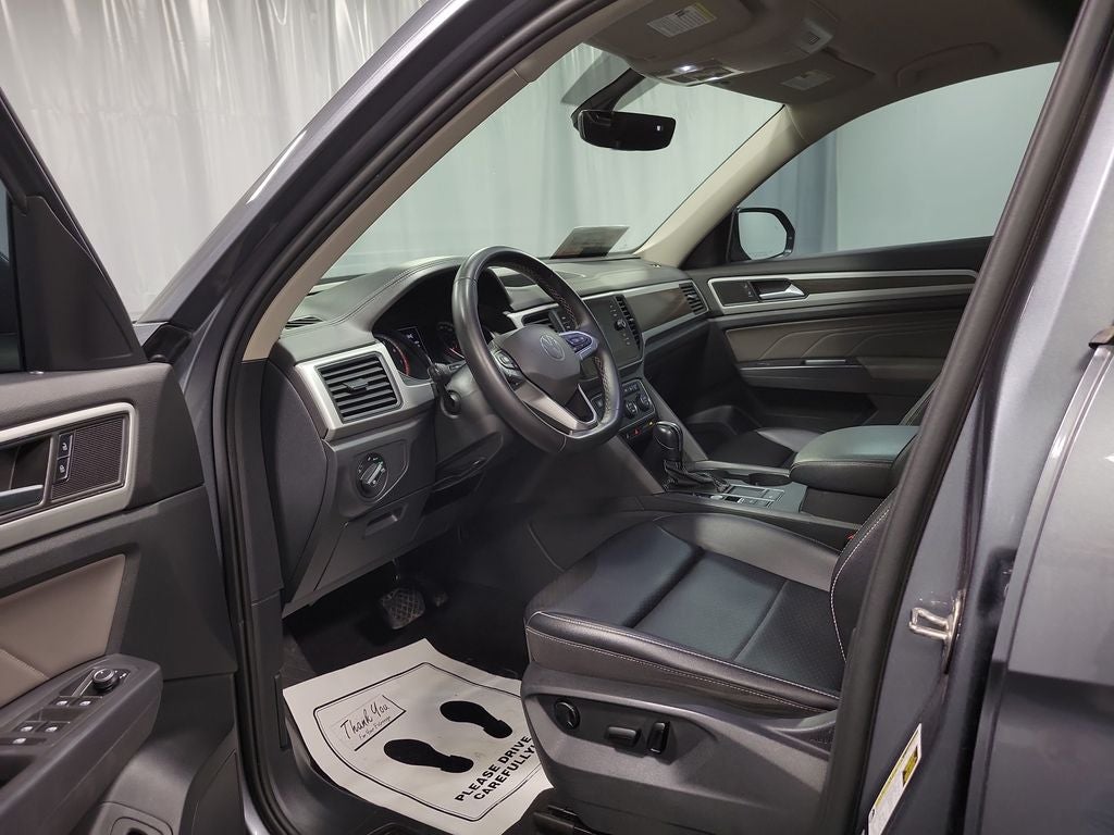 2021 Volkswagen Atlas 3.6L V6 SE w/Technology
