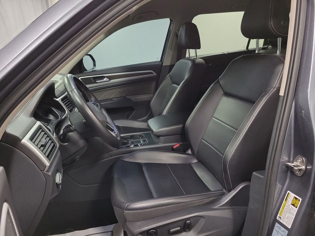 2021 Volkswagen Atlas 3.6L V6 SE w/Technology