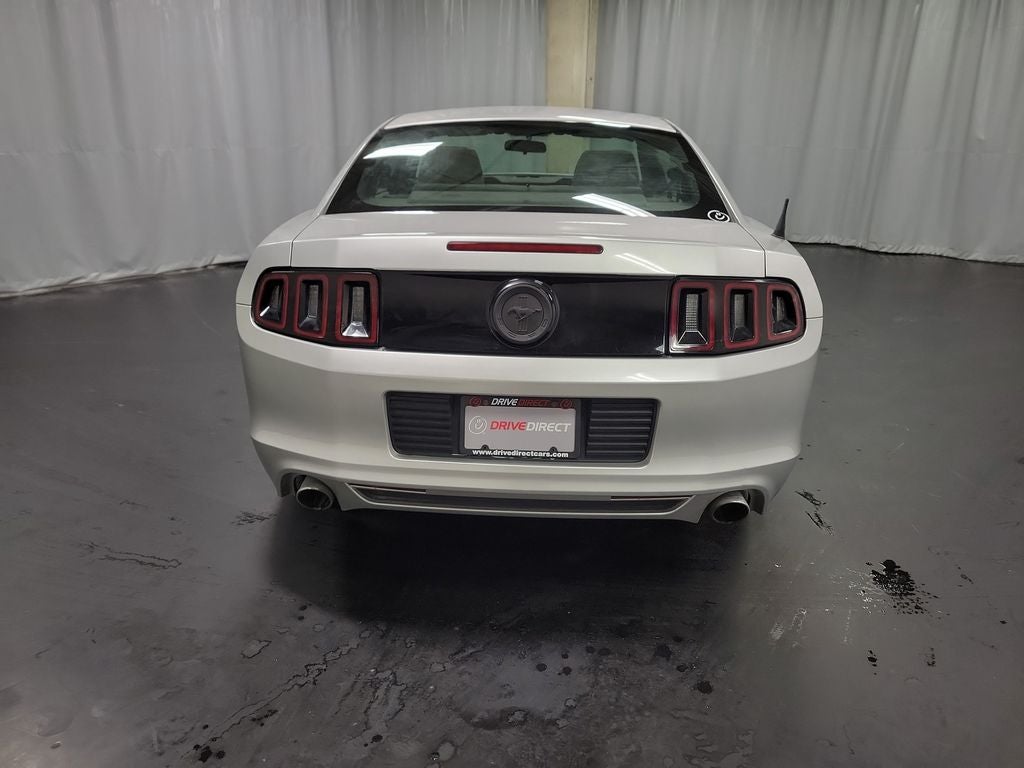 2014 Ford Mustang V6