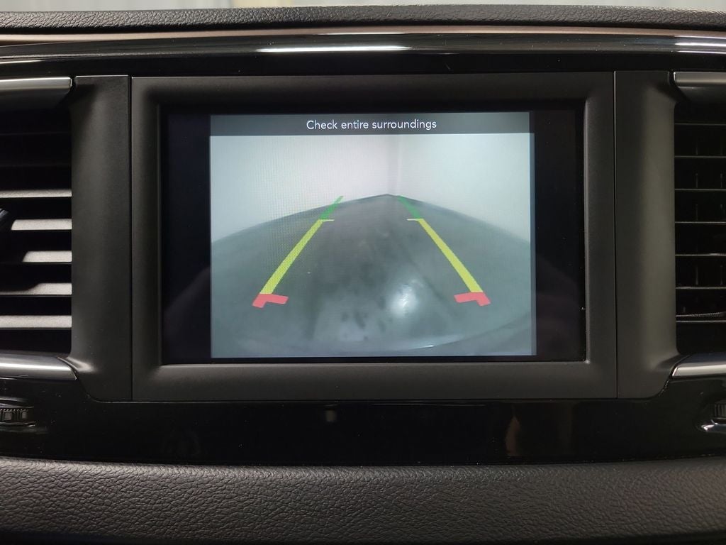 2020 Chrysler Voyager L