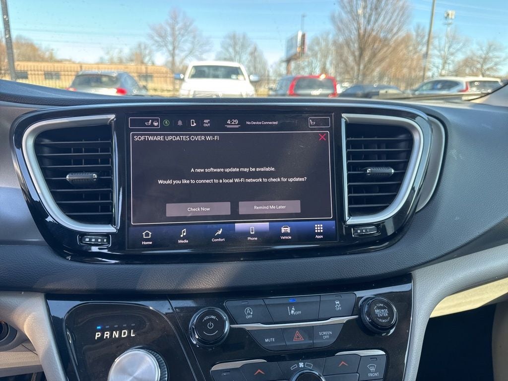 2022 Chrysler Pacifica Touring L