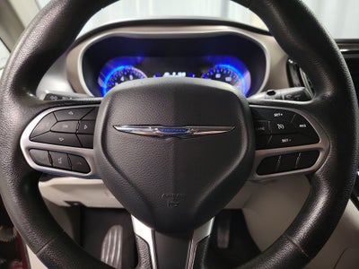 2020 Chrysler Voyager LX