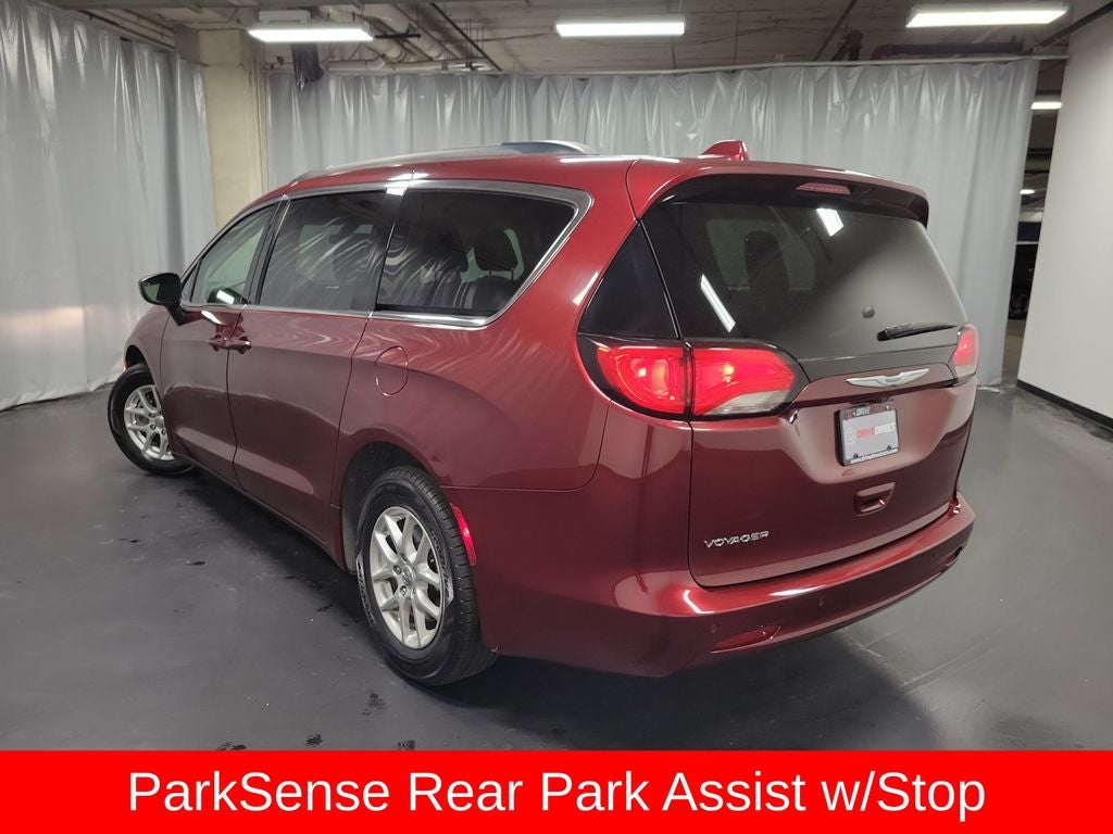 2020 Chrysler Voyager LX