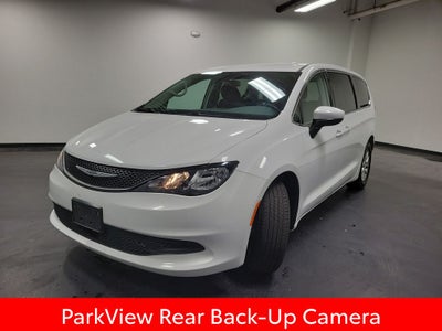 2022 Chrysler Voyager LX