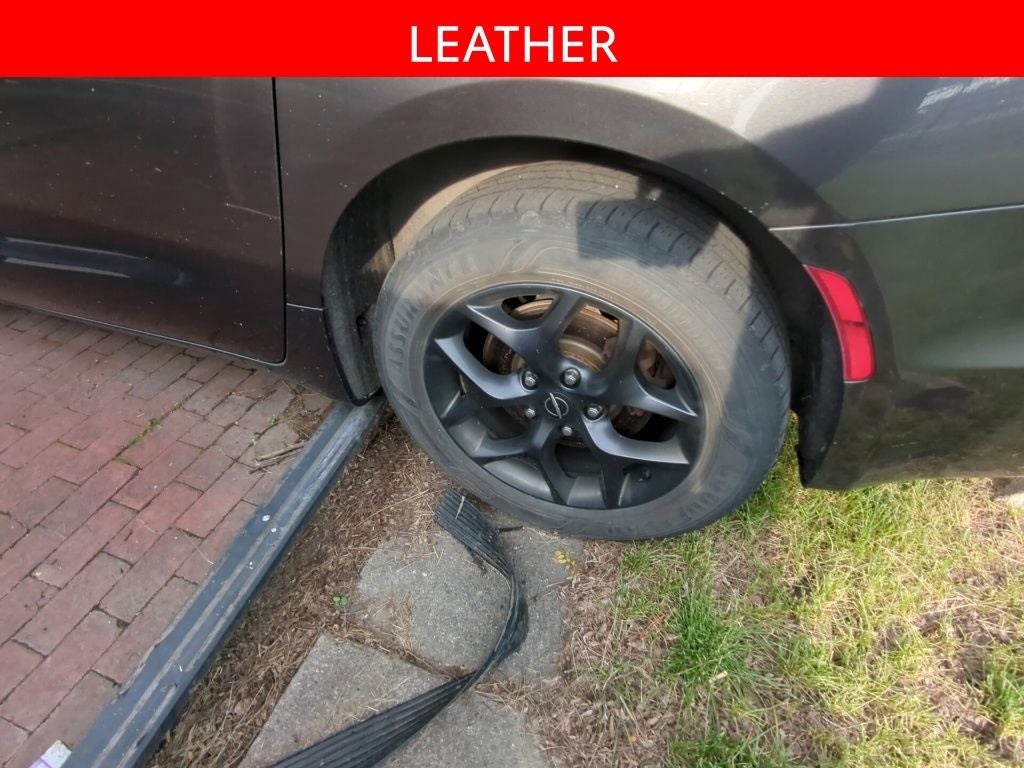 2019 Chrysler Pacifica Touring L Plus