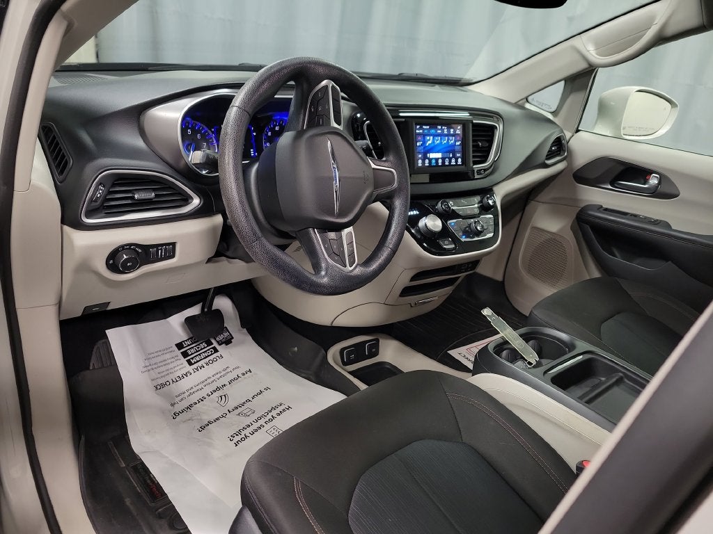 2020 Chrysler Pacifica Touring