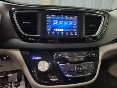 2020 Chrysler Pacifica Touring