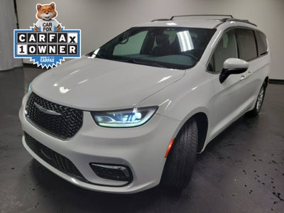 2023 Chrysler Pacifica Touring