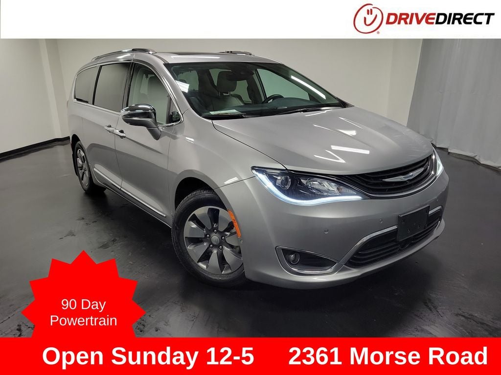 2017 Chrysler Pacifica Hybrid Platinum