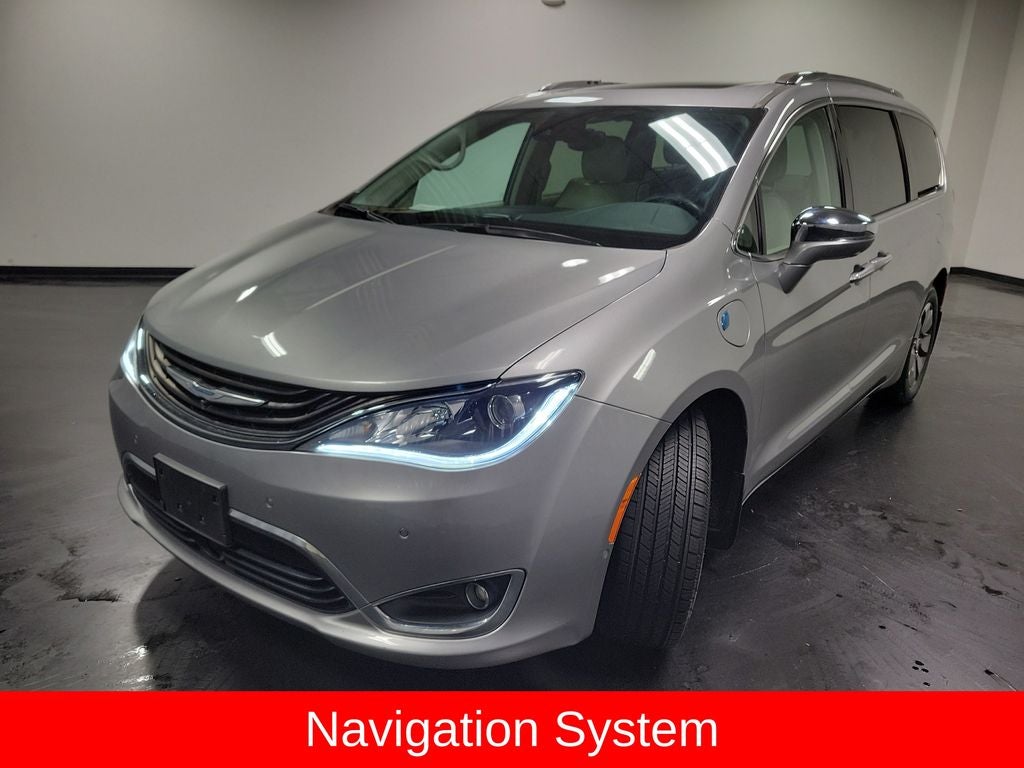 2017 Chrysler Pacifica Hybrid Platinum