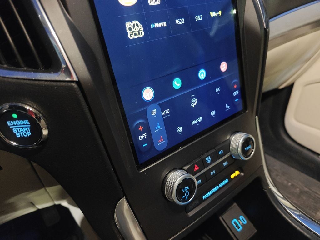 2021 Ford Edge Titanium