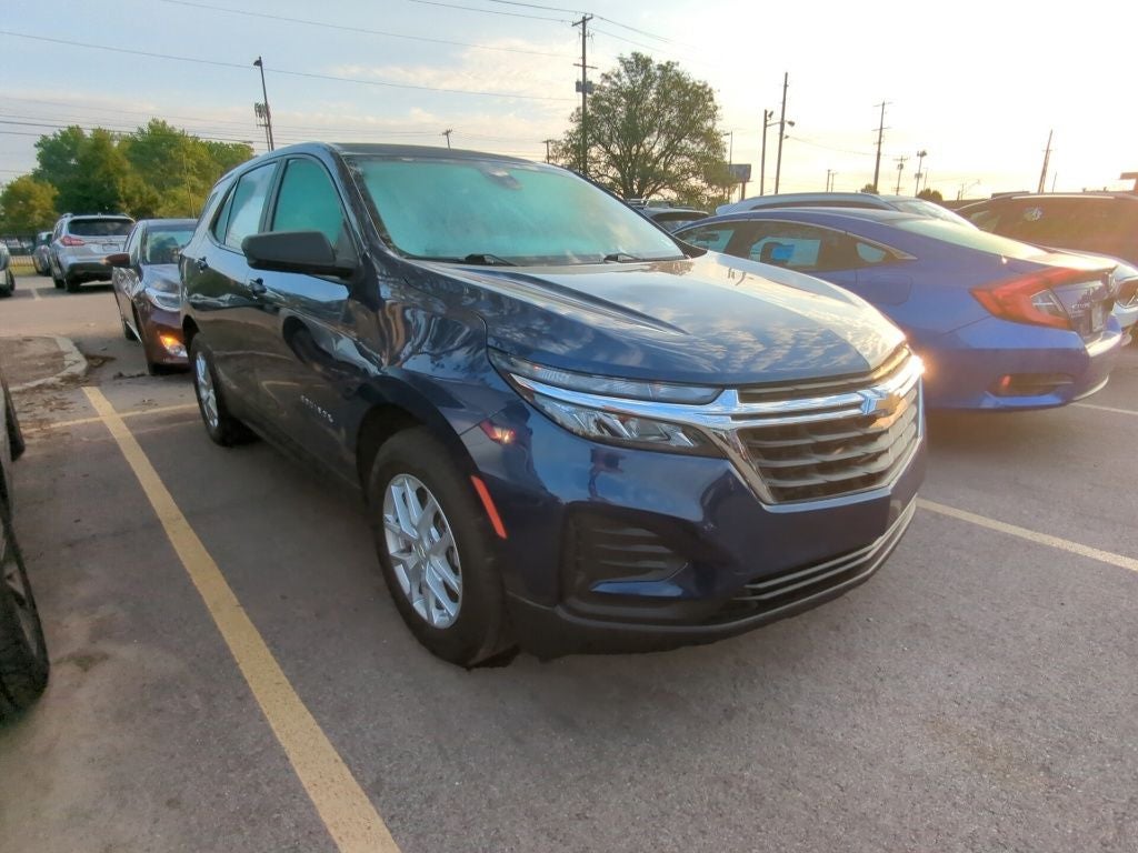 2022 Chevrolet Equinox LS