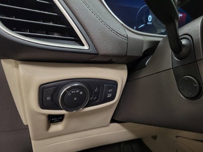 2019 Lincoln Nautilus Select