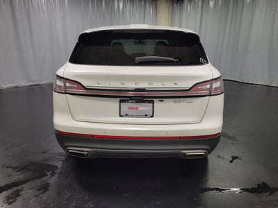 2019 Lincoln Nautilus Select