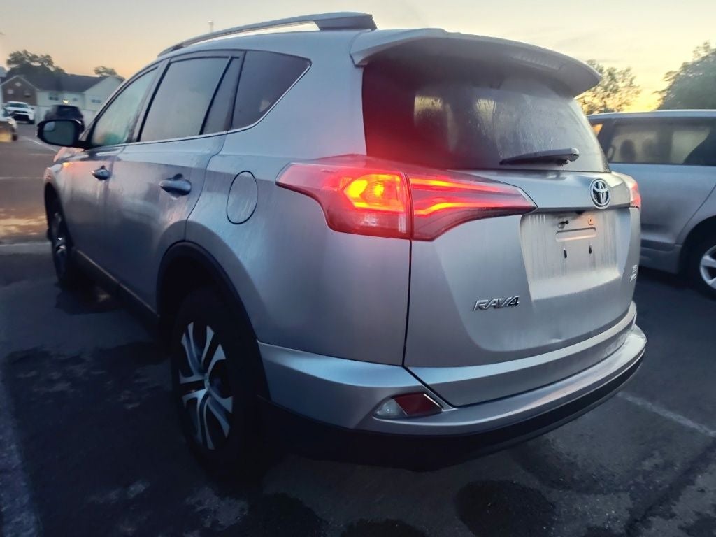 2017 Toyota RAV4 LE