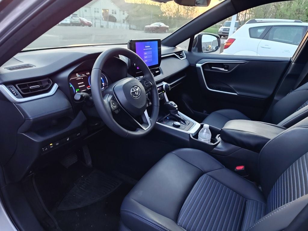2023 Toyota RAV4 Hybrid XSE