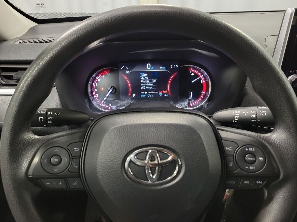 2024 Toyota RAV4 LE