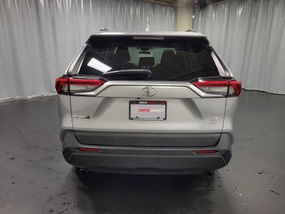 2020 Toyota RAV4 LE