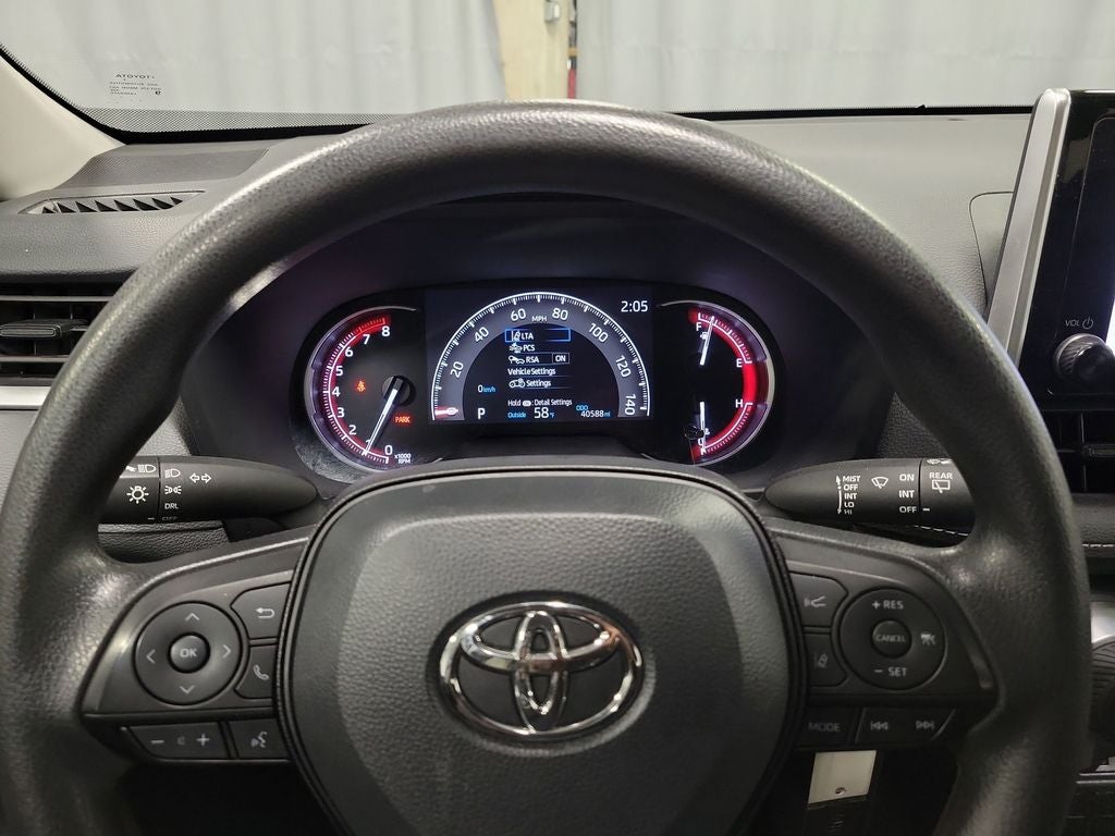 2024 Toyota RAV4 LE