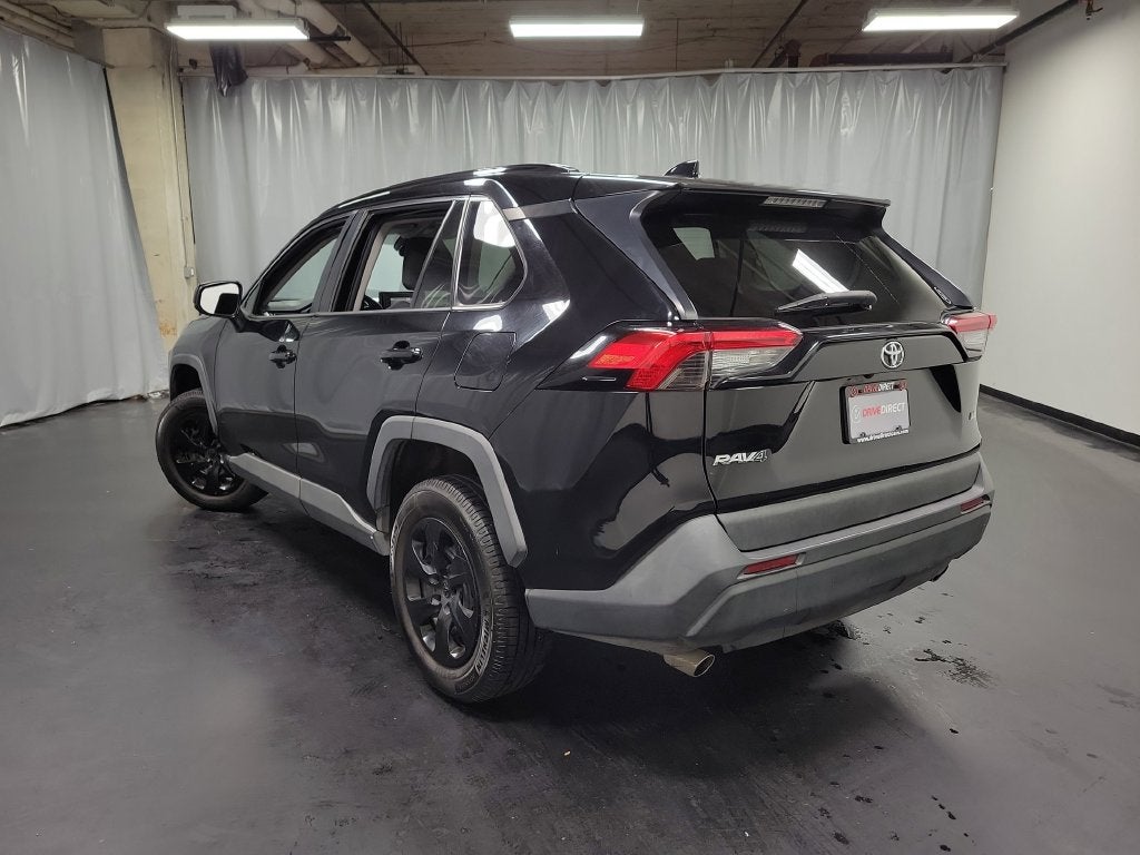 2020 Toyota RAV4 LE