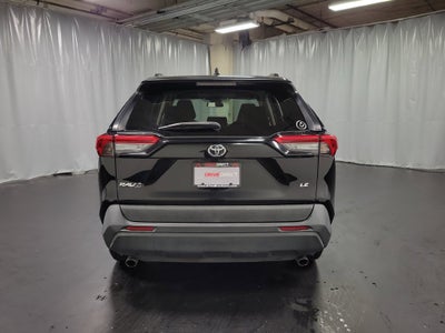 2020 Toyota RAV4 LE
