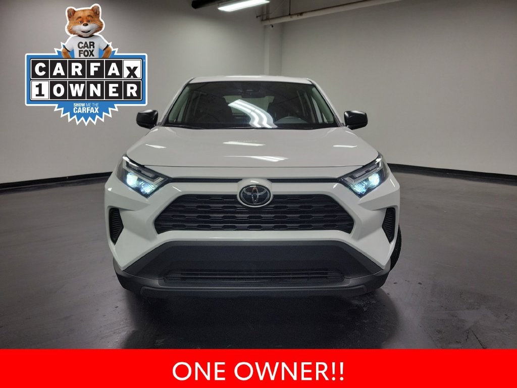 2025 Toyota RAV4 LE