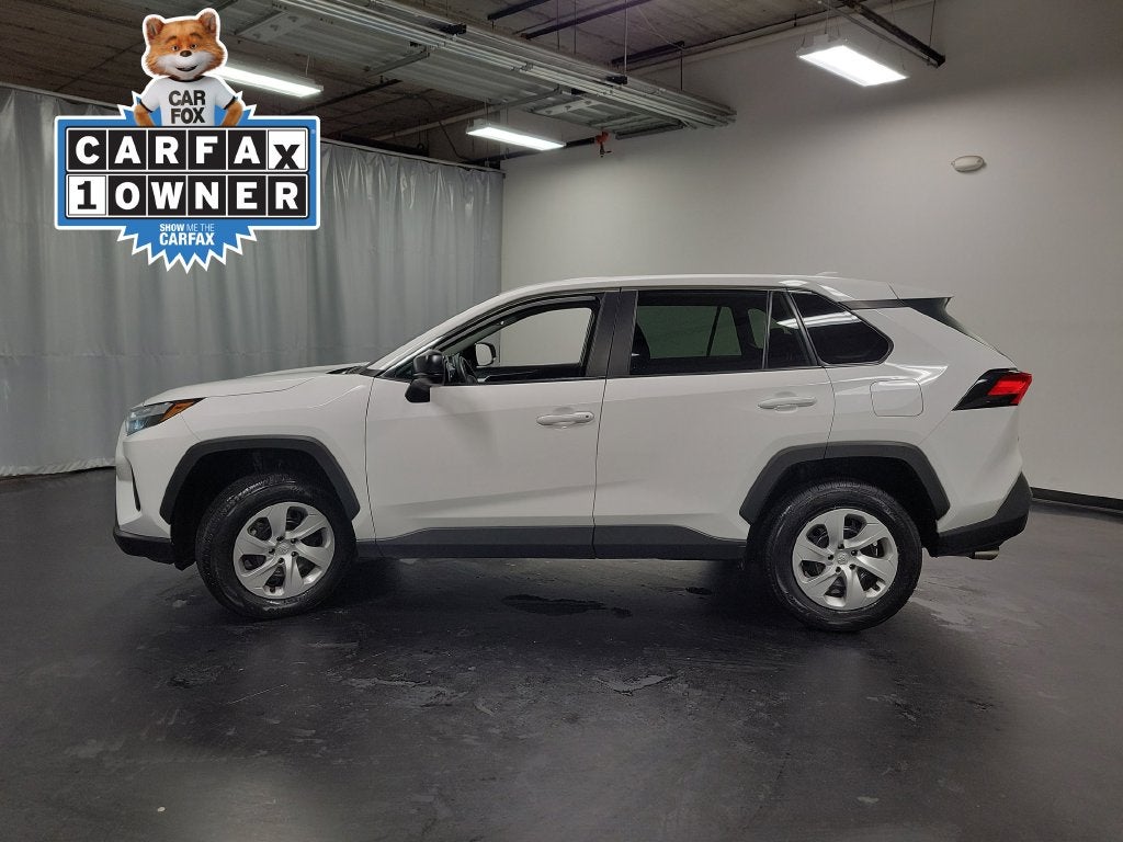 2025 Toyota RAV4 LE