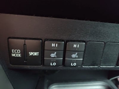 2017 Toyota RAV4 SE