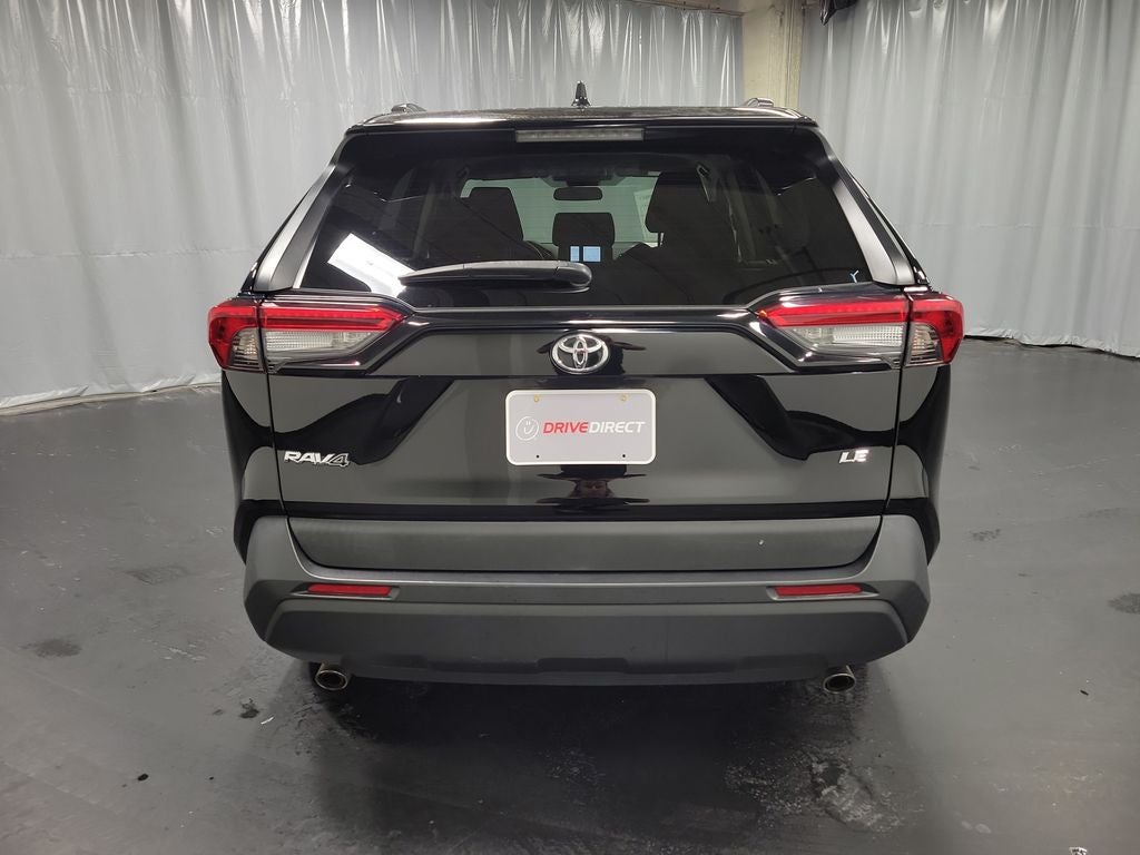 2020 Toyota RAV4 LE