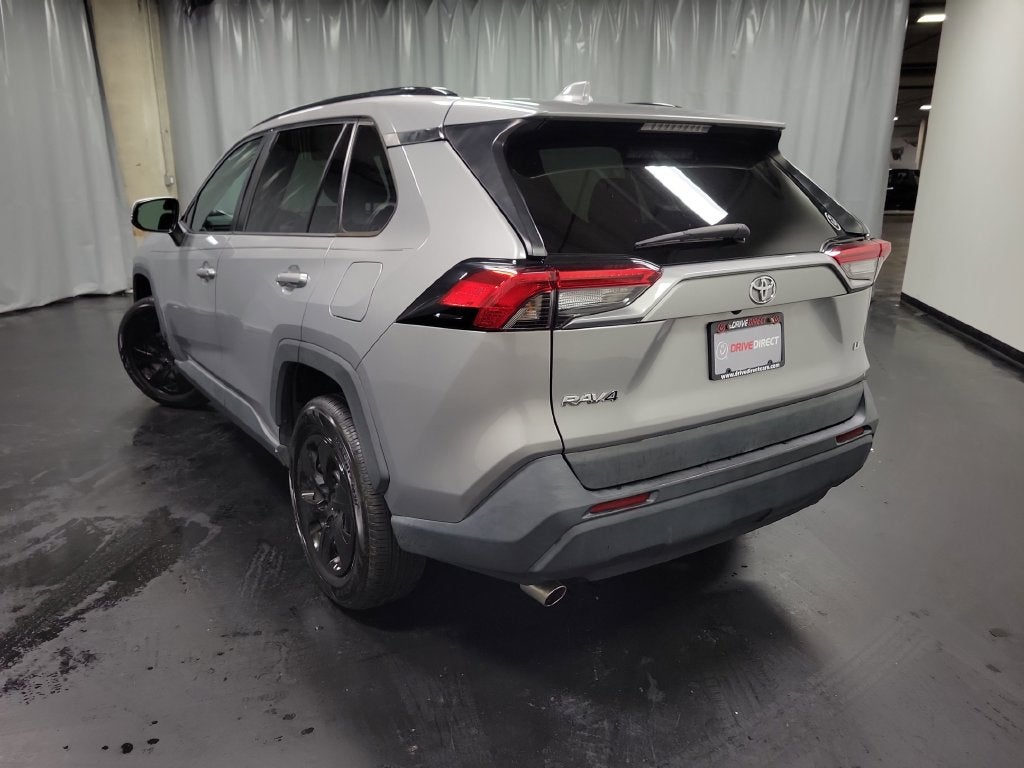 2020 Toyota RAV4 LE