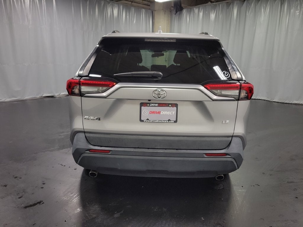 2020 Toyota RAV4 LE
