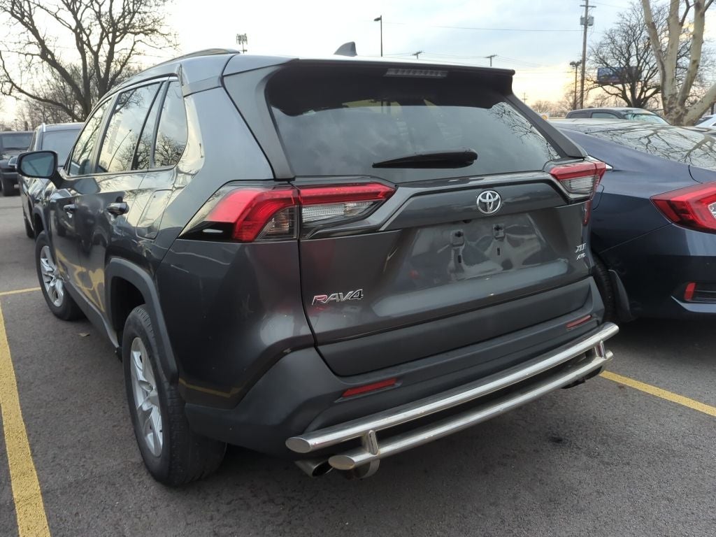 2020 Toyota RAV4 XLE