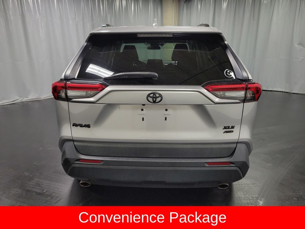 2020 Toyota RAV4 XLE