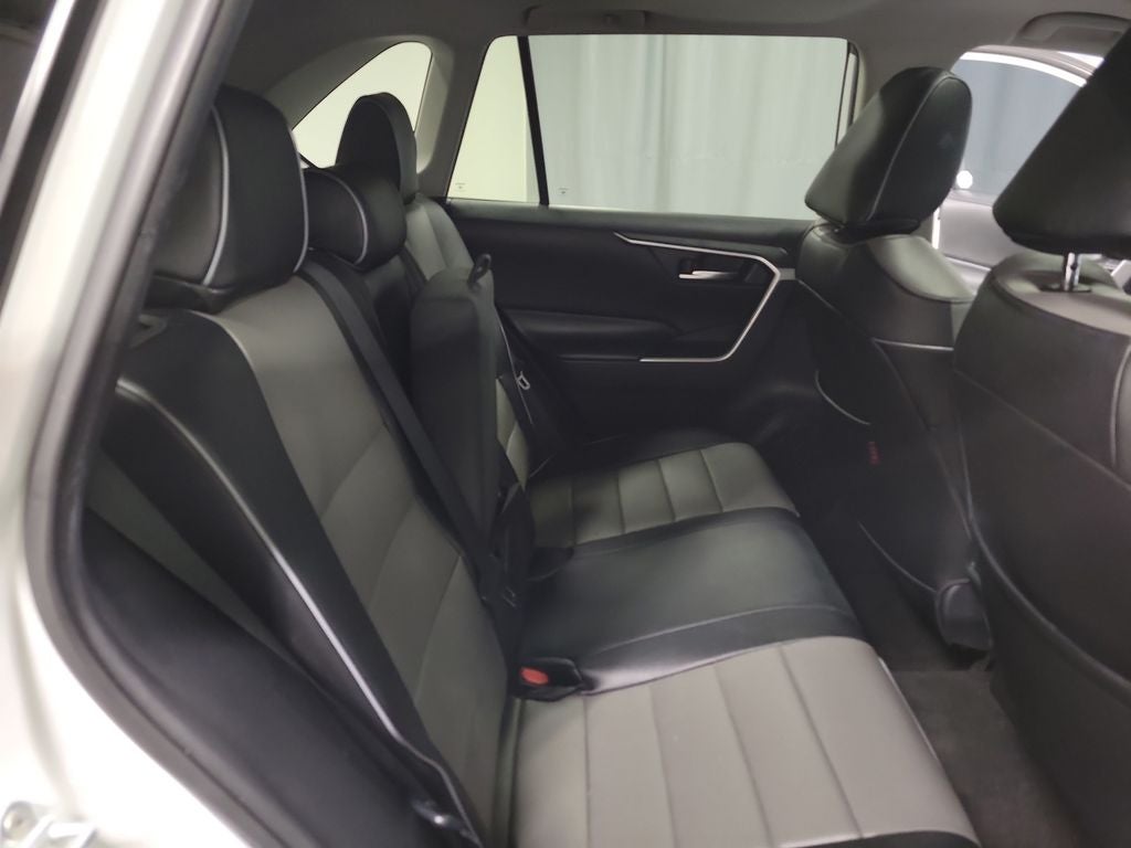 2019 Toyota RAV4 Hybrid XLE