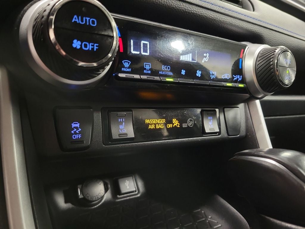 2022 Toyota RAV4 Hybrid SE
