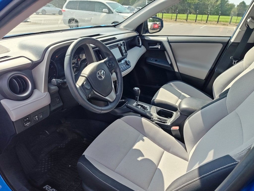 2017 Toyota RAV4 XLE