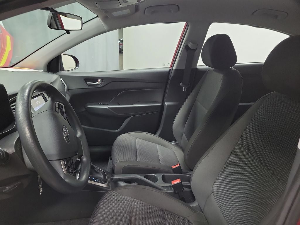 2022 Hyundai Accent SE