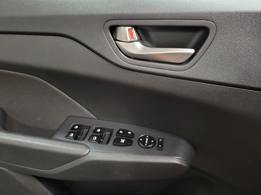 2022 Hyundai Accent SE