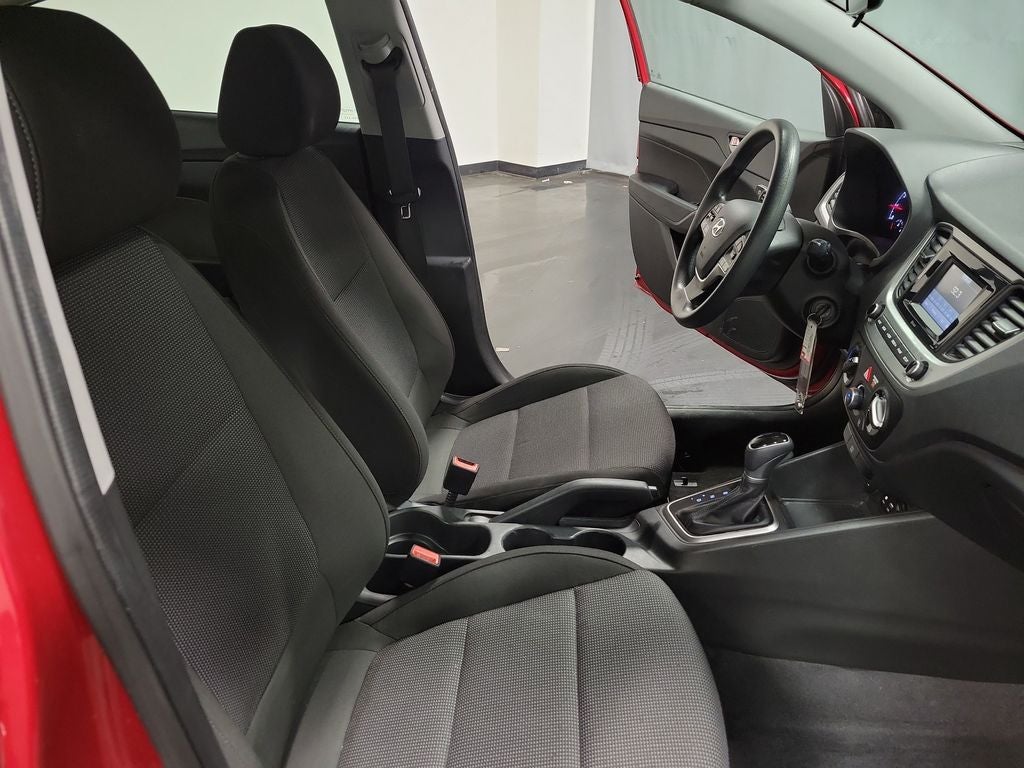 2022 Hyundai Accent SE