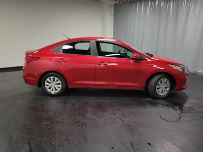 2022 Hyundai Accent SE