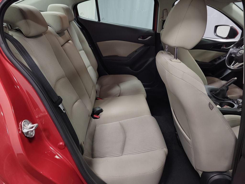 2016 Mazda Mazda3 i Touring