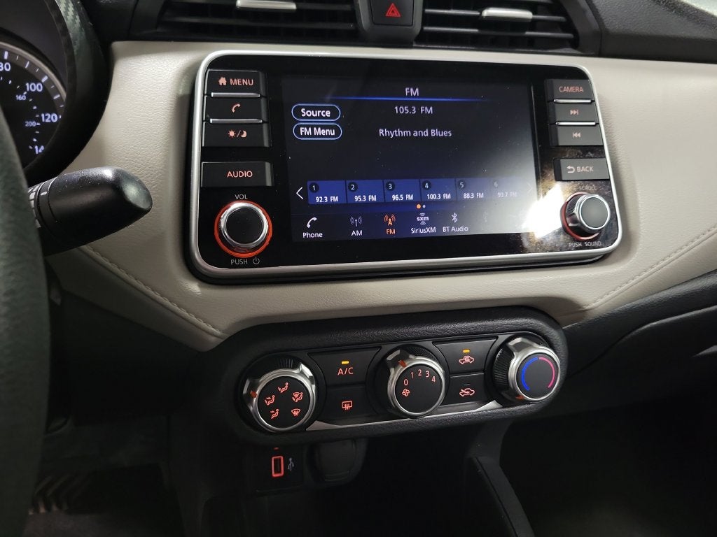 2021 Nissan Versa 1.6 SV