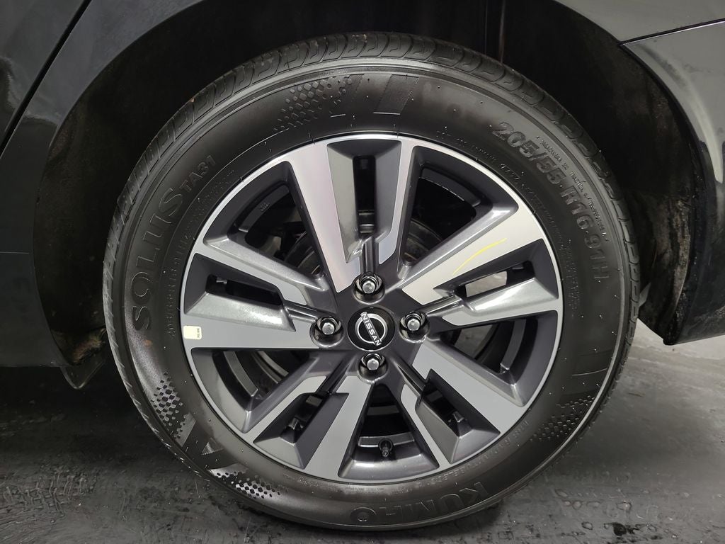 2025 Nissan Versa 1.6 SV