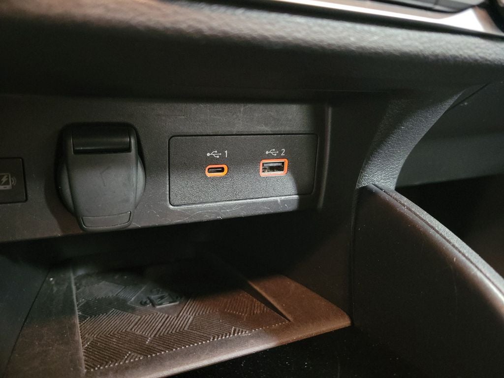 2024 Nissan Versa 1.6 SR