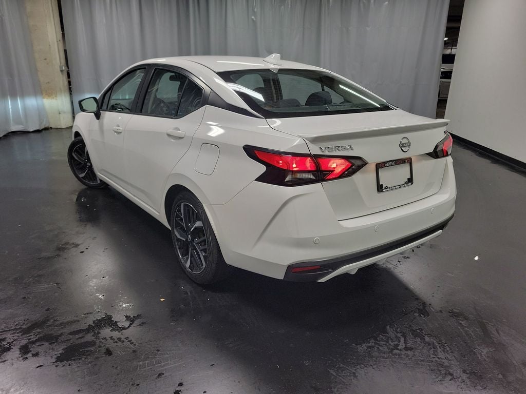 2024 Nissan Versa 1.6 SR