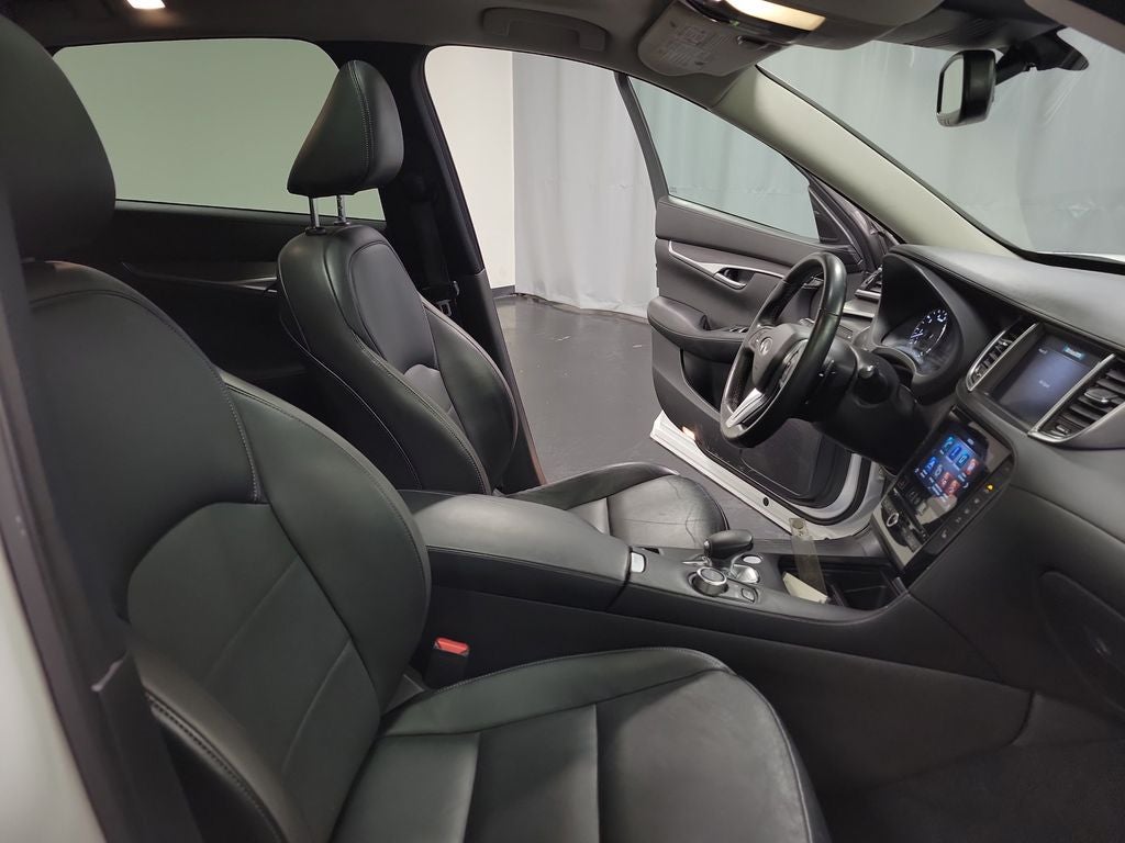 2022 INFINITI QX50 LUXE