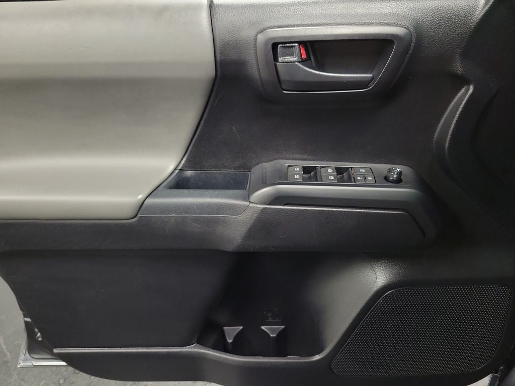 2021 Toyota Tacoma SR V6